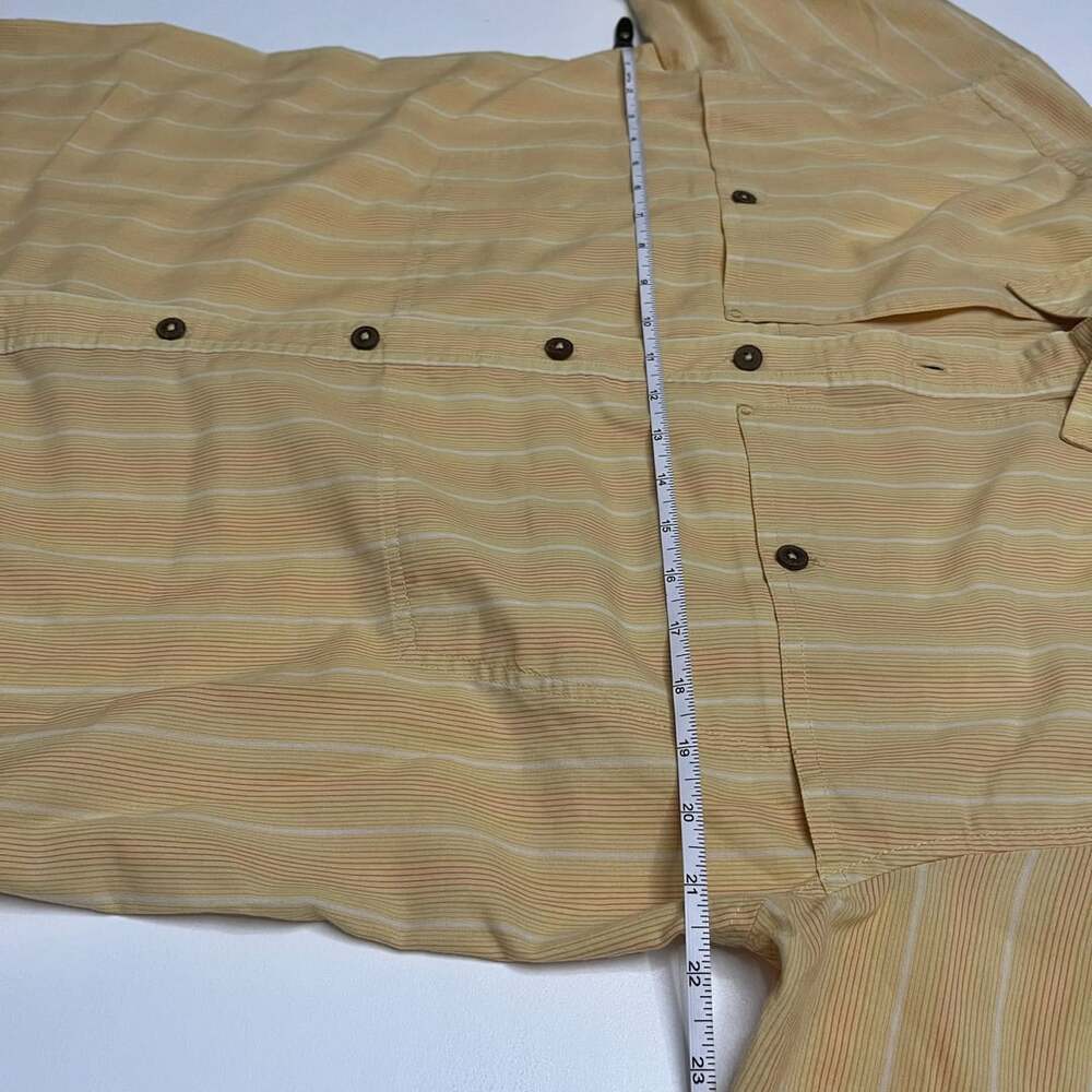 Patagonia Men's M A/C Short-Sleeve Shirt Yellow Striped Button-Down - Picture 4 of 10